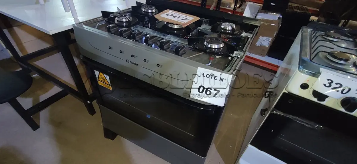 LOTE 067 - 01 FOGÃO DE PISO MUELLER 05 BOCAS (NO ESTADO, NÃO SABEMOS SE FUNCIONA. LEILÃO NÃO TEM GARANTIA E NEM DEVOLUÇÃO, SUJEITO A POSSÍVEIS AVARIAS VISÍVEIS/OCULTAS E/OU AUSÊNCIA DE COMPONENTES)