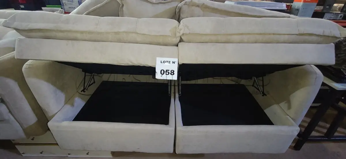 LOTE 058 - 01 SOFÁ CAMA BAÚ RETRÁTIL 1,80M SOFTGEL PETIT BOUCLE - CAMA INBOX (NO ESTADO, NÃO SABEMOS SE FUNCIONA. LEILÃO NÃO TEM GARANTIA E NEM DEVOLUÇÃO, SUJEITO A POSSÍVEIS AVARIAS VISÍVEIS/OCULTAS E/OU AUSÊNCIA DE COMPONENTES)