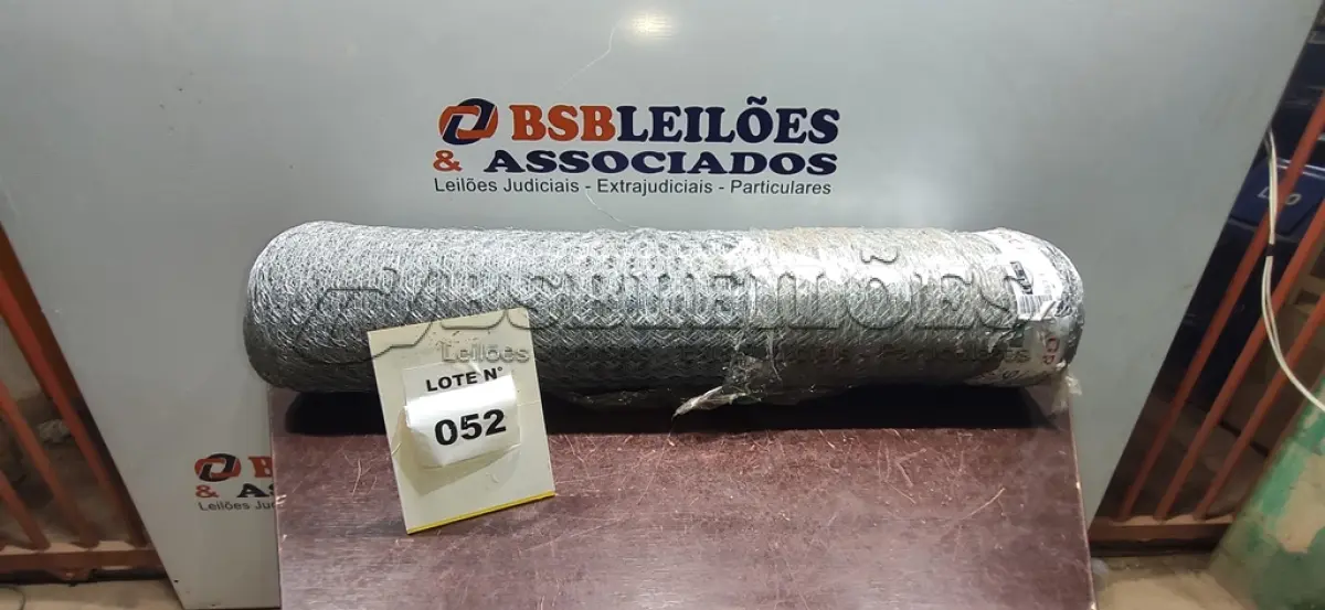 LOTE 052 - 01 TELA HEXAGONAL PINTEIRO GALVANIZADA 1" FIO 24 1,00X50 METROS - COMEP (NO ESTADO, NÃO SABEMOS SE FUNCIONA. LEILÃO NÃO TEM GARANTIA E NEM DEVOLUÇÃO, SUJEITO A POSSÍVEIS AVARIAS VISÍVEIS/OCULTAS E/OU AUSÊNCIA DE COMPONENTES)