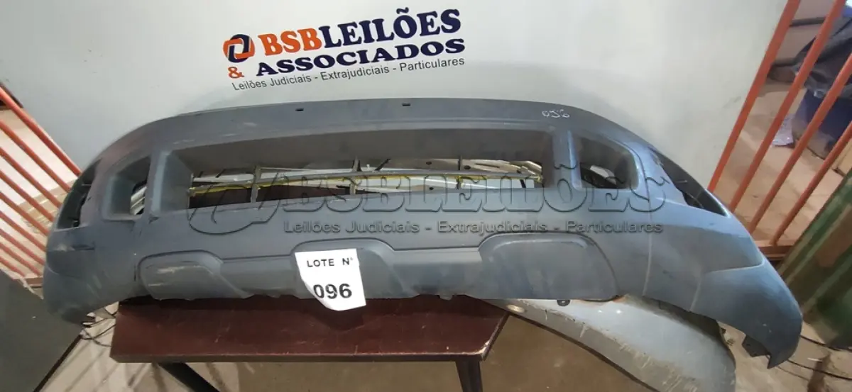 LOTE 096 - 01 PARACHOQUE DO FORD FOCUS 2009 A 2013 E 01 PARACHOQUE DO FORD RANGER 2013 A 2016. (NO ESTADO, NÃO SABEMOS SE FUNCIONA. LEILÃO NÃO TEM GARANTIA E NEM DEVOLUÇÃO, SUJEITO A POSSÍVEIS AVARIAS VISÍVEIS/OCULTAS E/OU AUSÊNCIA DE COMPONENTES)