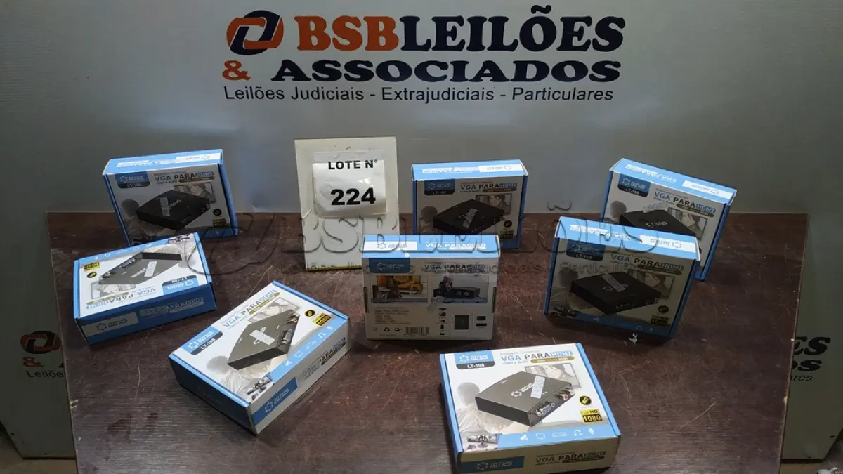 LOTE 224 - 08 ADAPTADORES CONVERSOR DE VGA PARA HDMI VIDEO E AUDIO. (NO ESTADO, NÃO SABEMOS SE FUNCIONA. LEILÃO NÃO TEM GARANTIA E NEM DEVOLUÇÃO, SUJEITO A POSSÍVEIS AVARIAS VISÍVEIS/OCULTAS E/OU AUSÊNCIA DE COMPONENTES)