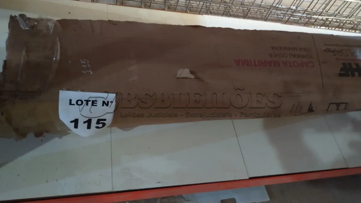 LOTE 115 - 01 CAPOTA MARÍTIMA PARA PICK-UP. (NO ESTADO, NÃO SABEMOS SE FUNCIONA. LEILÃO NÃO TEM GARANTIA E NEM DEVOLUÇÃO, SUJEITO A POSSÍVEIS AVARIAS VISÍVEIS/OCULTAS E/OU AUSÊNCIA DE COMPONENTES)