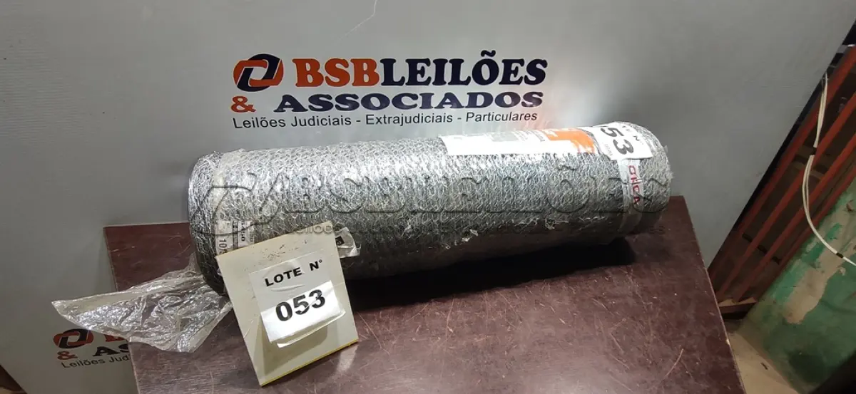 LOTE 053 - 01 TELA VIVEIRO 1/2 0,80X50METROS - FIO 26 RINO AGRO (NO ESTADO, NÃO SABEMOS SE FUNCIONA. LEILÃO NÃO TEM GARANTIA E NEM DEVOLUÇÃO, SUJEITO A POSSÍVEIS AVARIAS VISÍVEIS/OCULTAS E/OU AUSÊNCIA DE COMPONENTES)