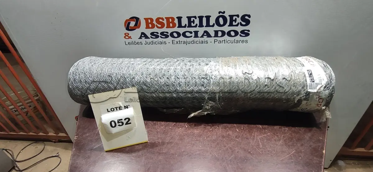 LOTE 052 - 01 TELA HEXAGONAL PINTEIRO GALVANIZADA 1" FIO 24 1,00X50 METROS - COMEP (NO ESTADO, NÃO SABEMOS SE FUNCIONA. LEILÃO NÃO TEM GARANTIA E NEM DEVOLUÇÃO, SUJEITO A POSSÍVEIS AVARIAS VISÍVEIS/OCULTAS E/OU AUSÊNCIA DE COMPONENTES)