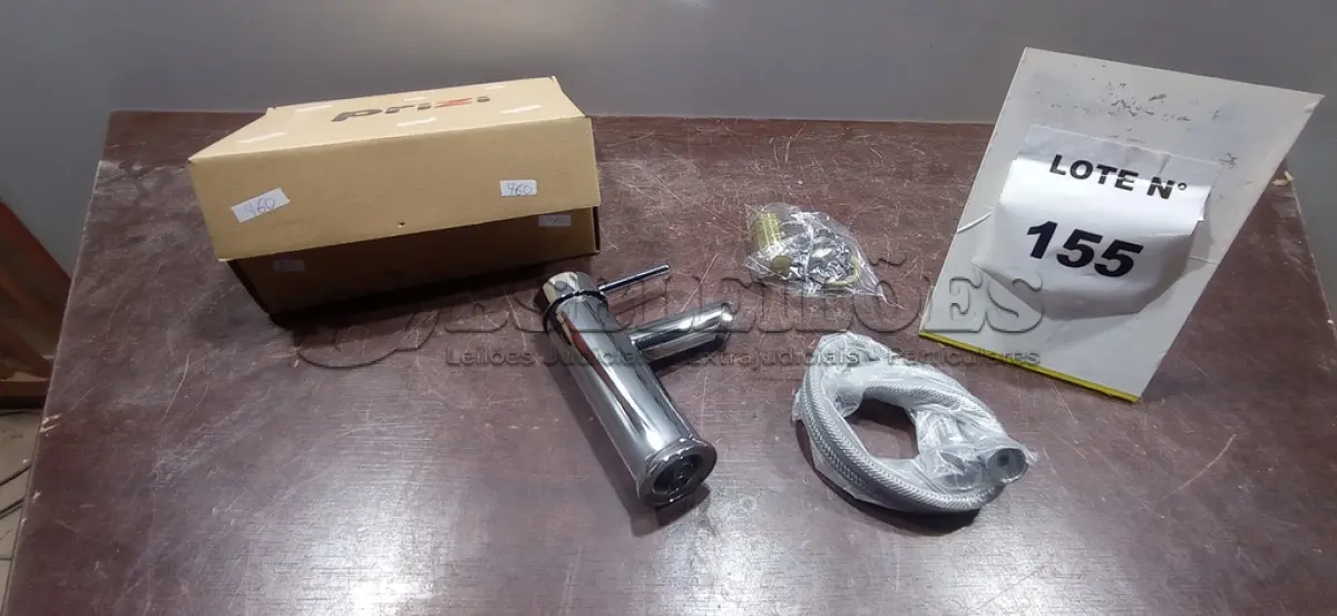 LOTE 155 - 01 TORNEIRA MISTURADOR MARCA PRIZI COM ACESSÓRIOS. (NO ESTADO) ATENÇÃO! FAZER A VISITAÇÃO ANTES DE ARREMATAR, NÃO SABEMOS SE FUNCIONA, LEILÃO NÃO TEM GARANTIA E NEM DEVOLUÇÃO, SUJEITO A POSSÍVEIS AVARIAS VISÍVEIS/OCULTAS E/OU AUSÊNCIA DE COMPONENTES.