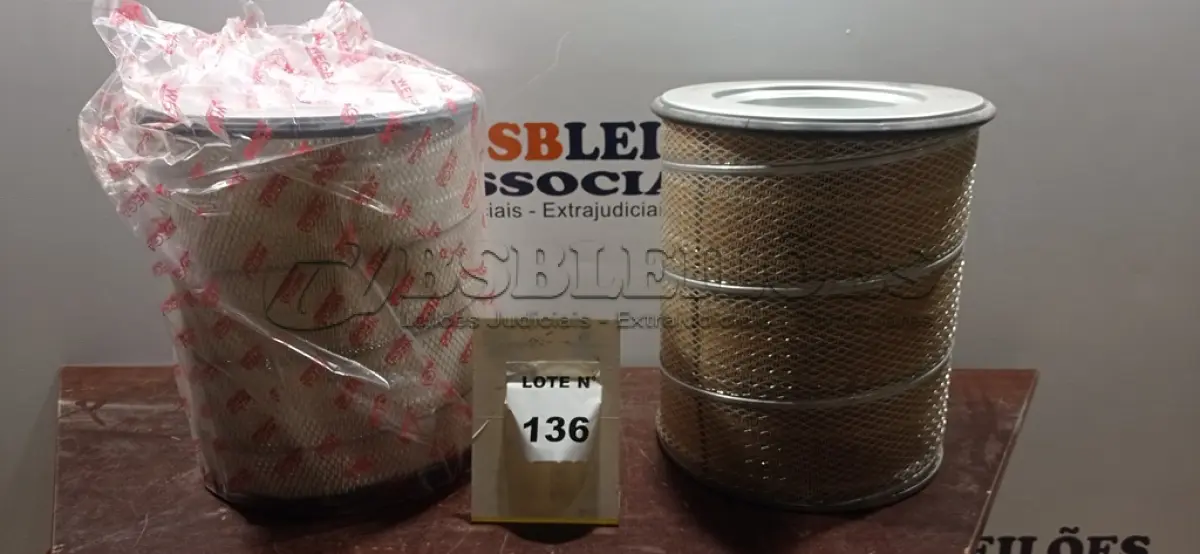 LOTE 136 - 01 FILTRO DE AR PARA CAMINHÃO VOLVO FH12, FM12, NH12 E 01 FILTRO DE AR PARA WEGA MODELO WAP 604. (NO ESTADO, NÃO SABEMOS SE FUNCIONA. LEILÃO NÃO TEM GARANTIA E NEM DEVOLUÇÃO, SUJEITO A POSSÍVEIS AVARIAS VISÍVEIS/OCULTAS E/OU AUSÊNCIA DE COMPONENTES)