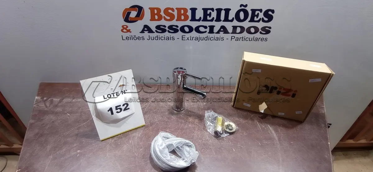 LOTE 152 - 01 TORNEIRA MISTURADOR MARCA PRIZI COM ACESSÓRIOS. (NO ESTADO) ATENÇÃO! FAZER A VISITAÇÃO ANTES DE ARREMATAR, NÃO SABEMOS SE FUNCIONA, LEILÃO NÃO TEM GARANTIA E NEM DEVOLUÇÃO, SUJEITO A POSSÍVEIS AVARIAS VISÍVEIS/OCULTAS E/OU AUSÊNCIA DE COMPONENTES.