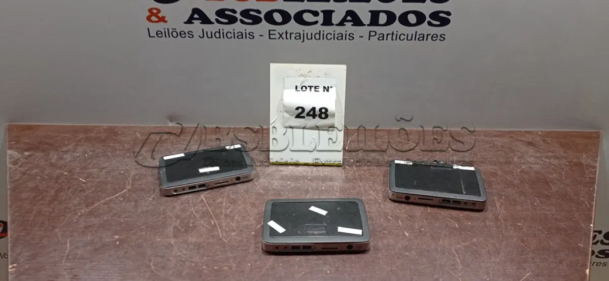 LOTE 248 - 03 MINIS PC WYSE. (NO ESTADO, NÃO SABEMOS SE FUNCIONA. LEILÃO NÃO TEM GARANTIA E NEM DEVOLUÇÃO, SUJEITO A POSSÍVEIS AVARIAS VISÍVEIS/OCULTAS E/OU AUSÊNCIA DE COMPONENTES)