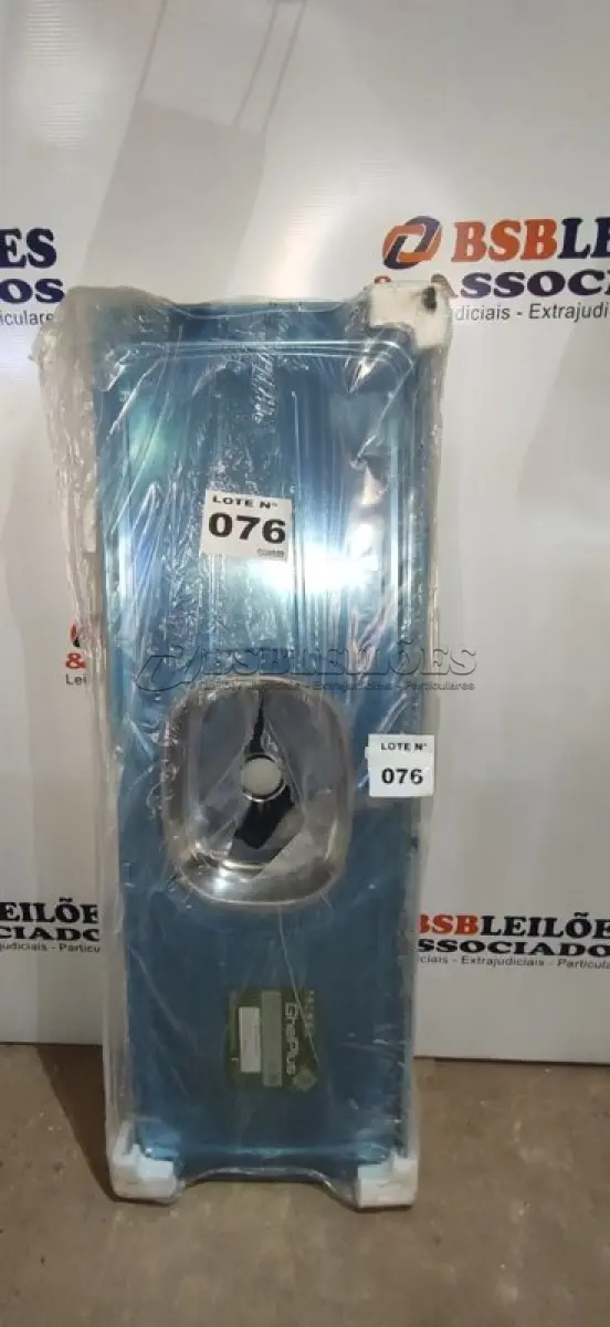 LOTE 076 - 01 PIA DE COZINHA INOX (NO ESTADO, NÃO SABEMOS SE FUNCIONA. LEILÃO NÃO TEM GARANTIA E NEM DEVOLUÇÃO, SUJEITO A POSSÍVEIS AVARIAS VISÍVEIS/OCULTAS E/OU AUSÊNCIA DE COMPONENTES)
