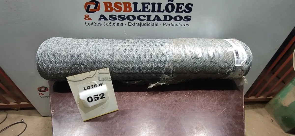 LOTE 052 - 01 TELA HEXAGONAL PINTEIRO GALVANIZADA 1" FIO 24 1,00X50 METROS - COMEP (NO ESTADO, NÃO SABEMOS SE FUNCIONA. LEILÃO NÃO TEM GARANTIA E NEM DEVOLUÇÃO, SUJEITO A POSSÍVEIS AVARIAS VISÍVEIS/OCULTAS E/OU AUSÊNCIA DE COMPONENTES)