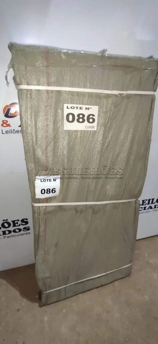 LOTE 086 - 01 ESTEIRA ELÉTRICA KNAKASAKI 110V C/ CONTROLE (NO ESTADO, NÃO SABEMOS SE FUNCIONA. LEILÃO NÃO TEM GARANTIA E NEM DEVOLUÇÃO, SUJEITO A POSSÍVEIS AVARIAS VISÍVEIS/OCULTAS E/OU AUSÊNCIA DE COMPONENTES)
