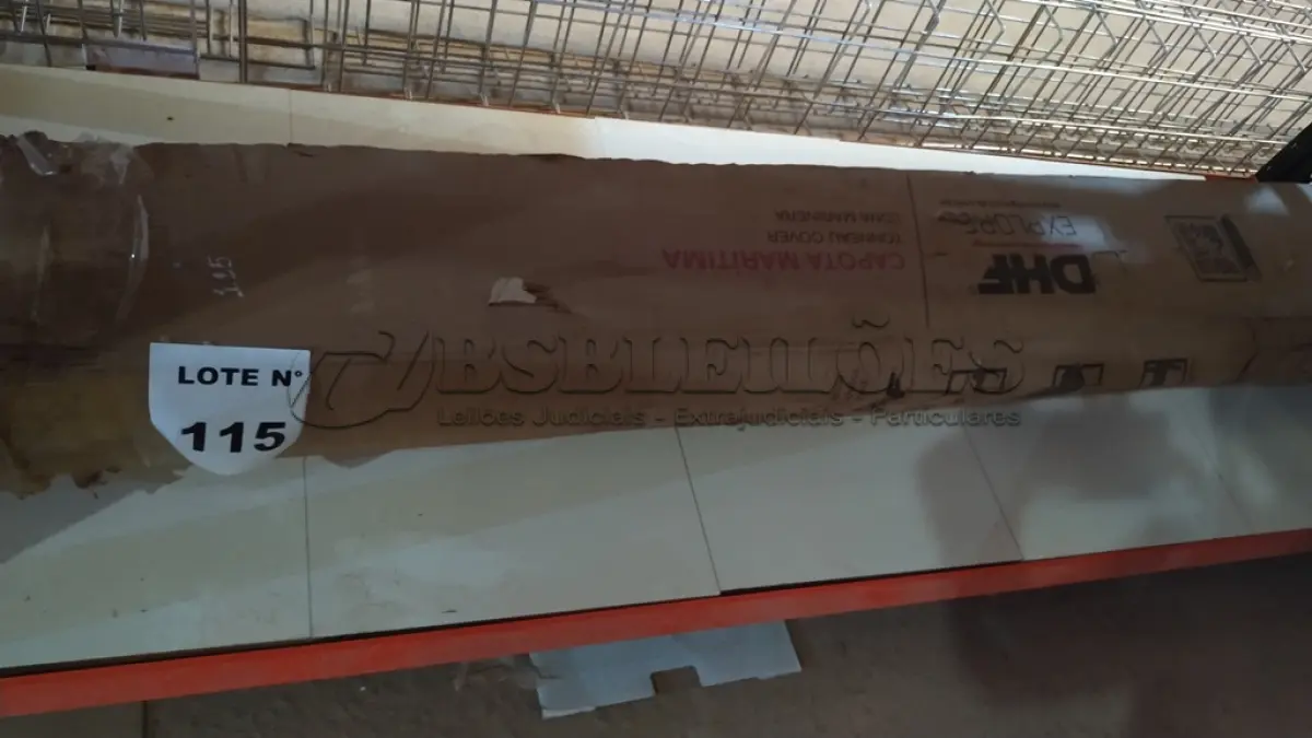 LOTE 115 - 01 CAPOTA MARÍTIMA PARA PICK-UP. (NO ESTADO, NÃO SABEMOS SE FUNCIONA. LEILÃO NÃO TEM GARANTIA E NEM DEVOLUÇÃO, SUJEITO A POSSÍVEIS AVARIAS VISÍVEIS/OCULTAS E/OU AUSÊNCIA DE COMPONENTES)