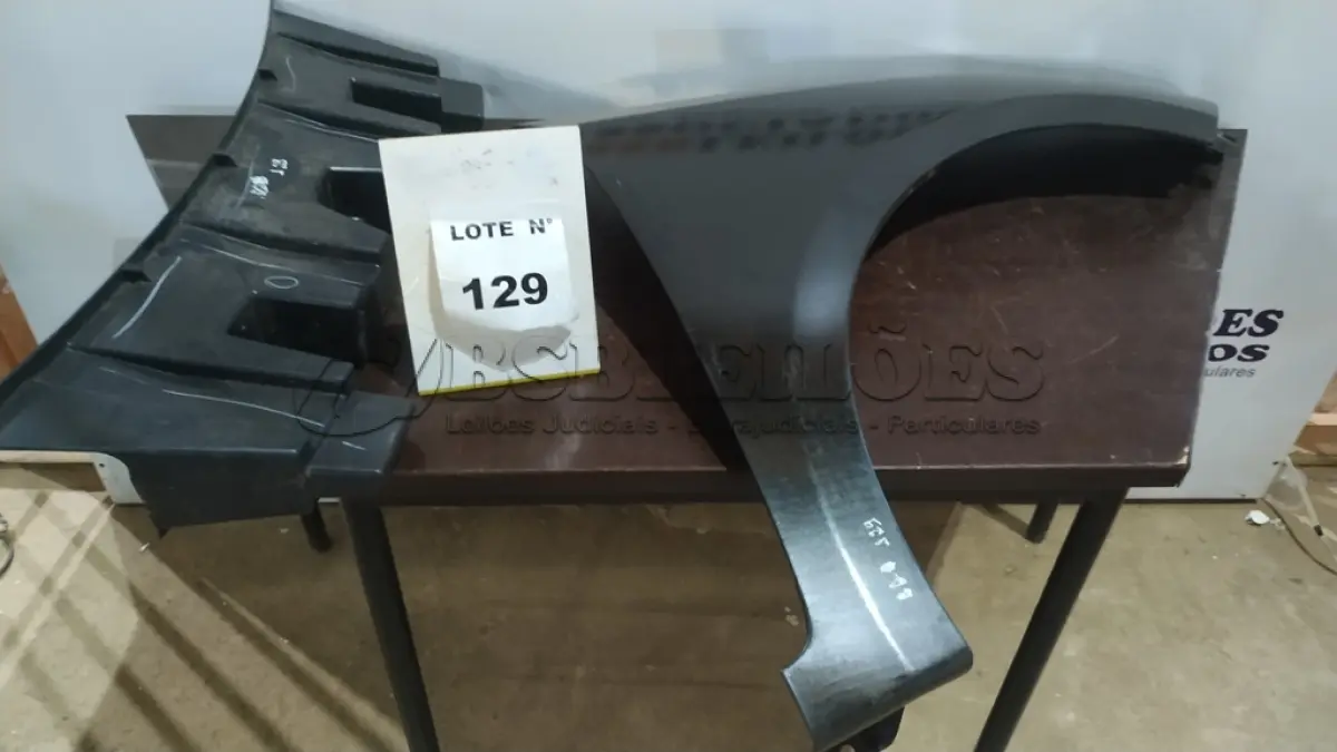 LOTE 129 - 01 PARA LAMA DIANTEIRO DO HB20 E 01 ABSORVEDOR DE PARA CHOQUE TRASEIRA NEW FIESTA 11/14. (NO ESTADO, NÃO SABEMOS SE FUNCIONA. LEILÃO NÃO TEM GARANTIA E NEM DEVOLUÇÃO, SUJEITO A POSSÍVEIS AVARIAS VISÍVEIS/OCULTAS E/OU AUSÊNCIA DE COMPONENTES)