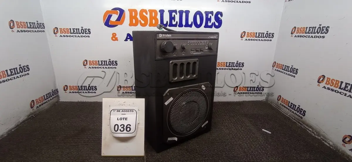 LOTE 036 - 01 CAIXA AMPLIFICADA MODELO CR609 MARCA FRAHM. (NO ESTADO) ATENÇÃO! FAZER A VISITAÇÃO ANTES DE ARREMATAR, NÃO SABEMOS SE FUNCIONA, LEILÃO NÃO TEM GARANTIA E NEM DEVOLUÇÃO, SUJEITO A POSSÍVEIS AVARIAS VISÍVEIS/OCULTAS E/OU AUSÊNCIA DE COMPONENTES.