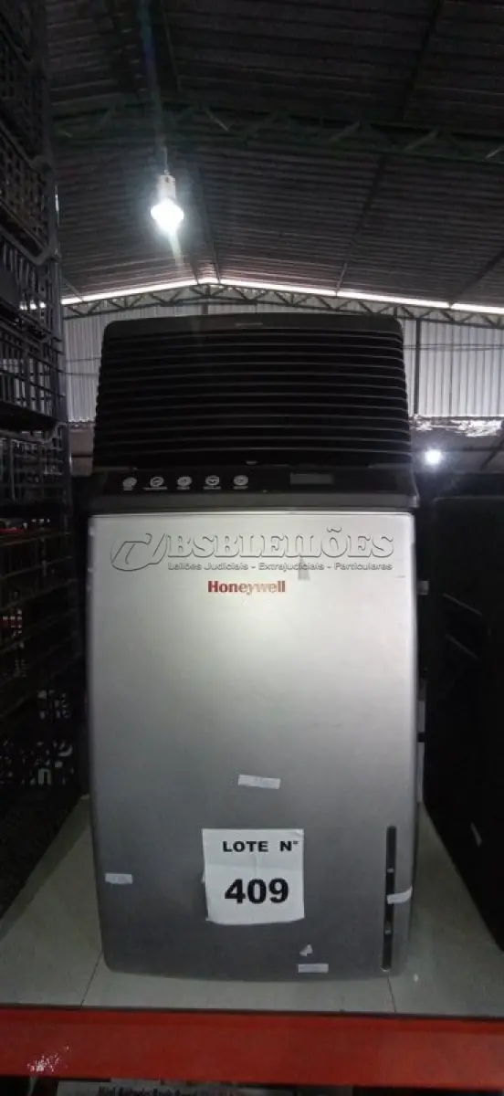 LOTE 409 -   01 CLIMATIZADOR HONEYWELL.  (NO ESTADO) ATENÇÃO! FAZER A VISITAÇÃO ANTES DE ARREMATAR, NÃO SABEMOS SE FUNCIONA, LEILÃO NÃO TEM GARANTIA E NEM DEVOLUÇÃO, SUJEITO A POSSÍVEIS AVARIAS VISÍVEIS/OCULTAS E/OU AUSÊNCIA DE COMPONENTES.