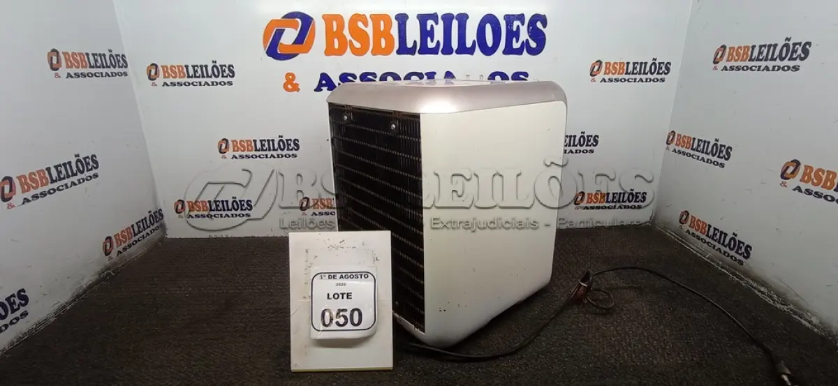 LOTE 050 - 01 PURIFICADOR DE ÁGUA MODELO PA40G 220V MARCA ELECTROLUX. (NO ESTADO) ATENÇÃO! FAZER A VISITAÇÃO ANTES DE ARREMATAR, NÃO SABEMOS SE FUNCIONA, LEILÃO NÃO TEM GARANTIA E NEM DEVOLUÇÃO, SUJEITO A POSSÍVEIS AVARIAS VISÍVEIS/OCULTAS E/OU AUSÊNCIA DE COMPONENTES.