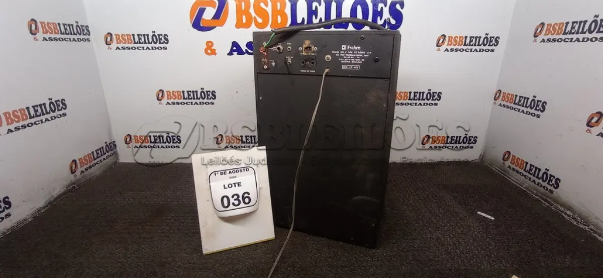 LOTE 036 - 01 CAIXA AMPLIFICADA MODELO CR609 MARCA FRAHM. (NO ESTADO) ATENÇÃO! FAZER A VISITAÇÃO ANTES DE ARREMATAR, NÃO SABEMOS SE FUNCIONA, LEILÃO NÃO TEM GARANTIA E NEM DEVOLUÇÃO, SUJEITO A POSSÍVEIS AVARIAS VISÍVEIS/OCULTAS E/OU AUSÊNCIA DE COMPONENTES.