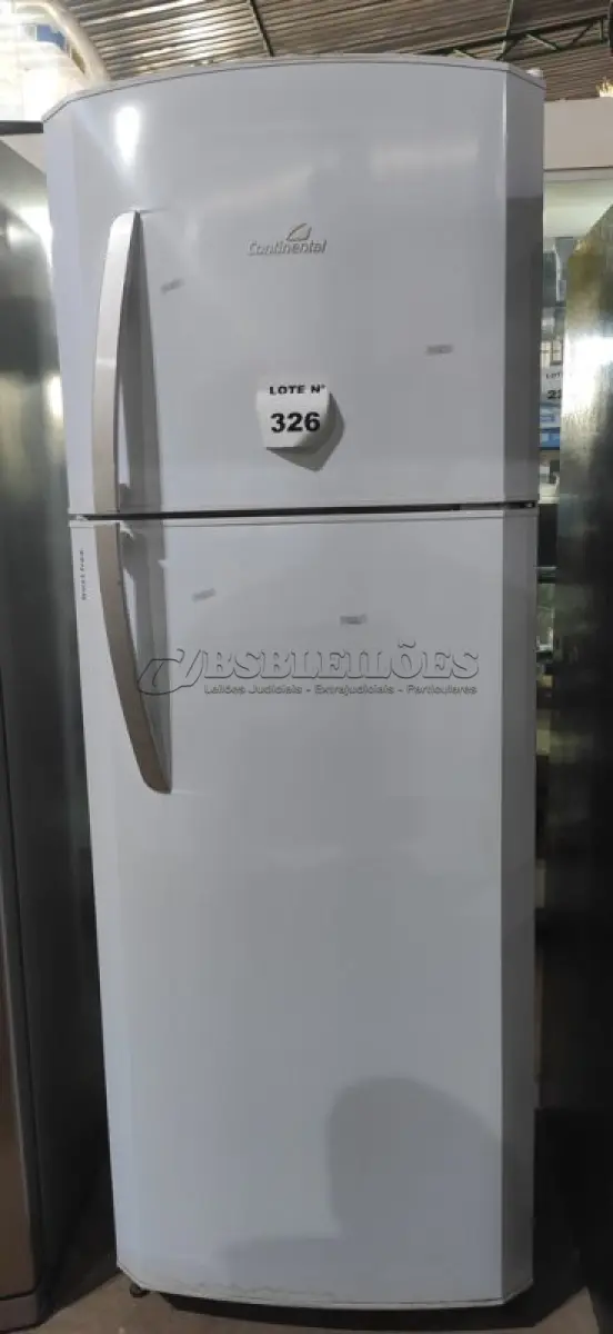 LOTE 326 -   01 GELADEIRA CONTINENTAL. (NO ESTADO) ATENÇÃO! FAZER A VISITAÇÃO ANTES DE ARREMATAR, NÃO SABEMOS SE FUNCIONA, LEILÃO NÃO TEM GARANTIA E NEM DEVOLUÇÃO, SUJEITO A POSSÍVEIS AVARIAS VISÍVEIS/OCULTAS E/OU AUSÊNCIA DE COMPONENTES.
