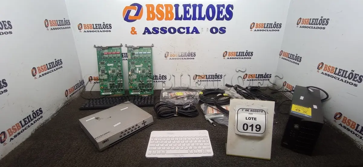 LOTE 019 - 01 NOBREAK 600VA MARCA LACERDA, 01 DVR, 02 TECLADOS DE PC, 02 PLACAS INTERNAS DE MODENS, VÁRIOS CABOS DE FORÇA E CABOS DE AÇO PARA MÁQUINAS DE ACADEMIA. (NO ESTADO) ATENÇÃO! FAZER A VISITAÇÃO ANTES DE ARREMATAR, NÃO SABEMOS SE FUNCIONA, LEILÃO NÃO TEM GARANTIA E NEM DEVOLUÇÃO, SUJEITO A POSSÍVEIS AVARIAS VISÍVEIS/OCULTAS E/OU AUSÊNCIA DE COMPONENTES.