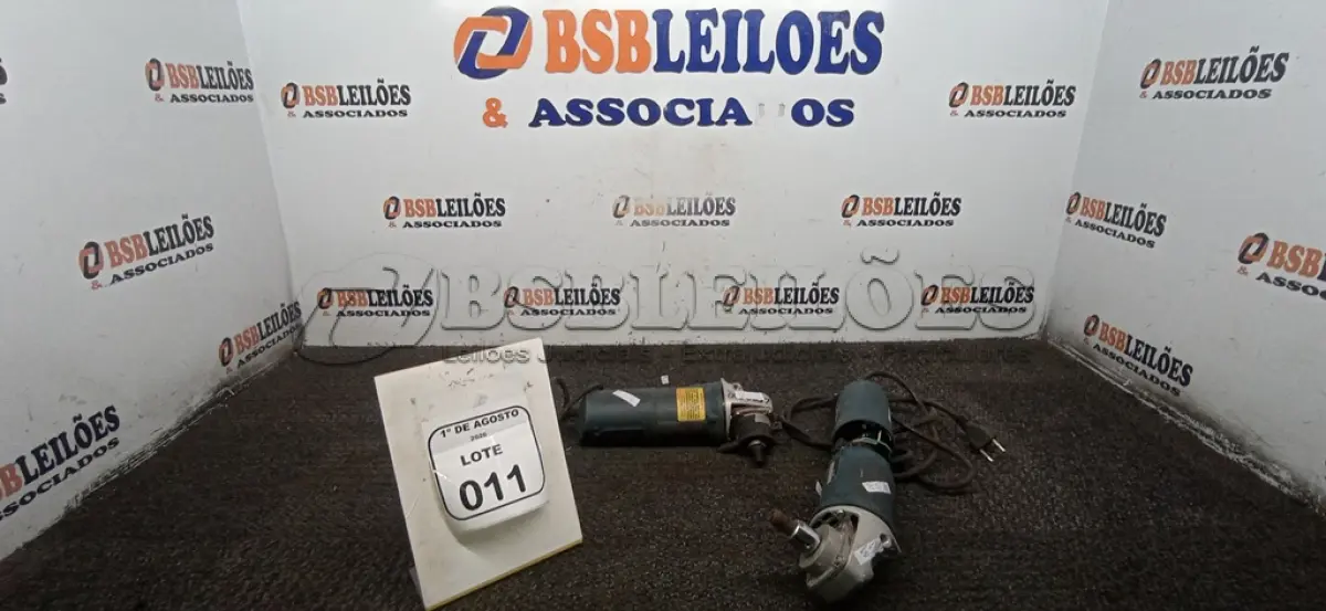 LOTE 011 - 02 LIXADEIRAS BOSCH. (NO ESTADO) ATENÇÃO! FAZER A VISITAÇÃO ANTES DE ARREMATAR, NÃO SABEMOS SE FUNCIONA, LEILÃO NÃO TEM GARANTIA E NEM DEVOLUÇÃO, SUJEITO A POSSÍVEIS AVARIAS VISÍVEIS/OCULTAS E/OU AUSÊNCIA DE COMPONENTES.