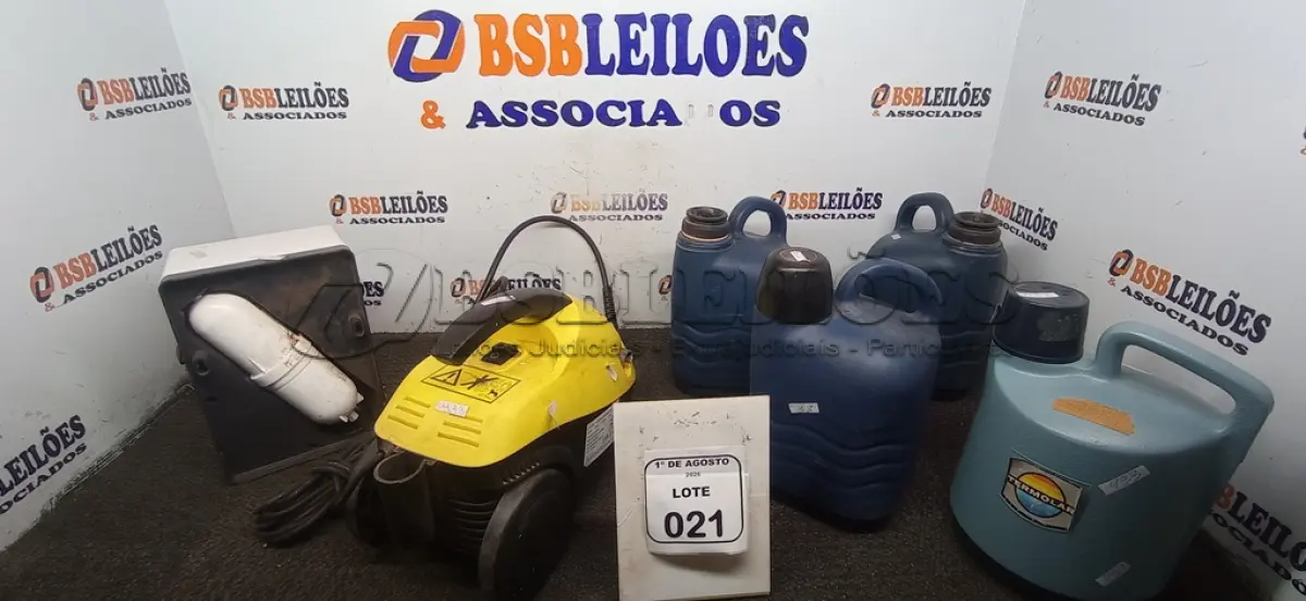 LOTE 021 - 01 PURIFICADOR DE ÁGUA, 01 MÁQUINA DE ALTA PRESSÃO E 03 GARRAFAS TÉRMICAS. (NO ESTADO) ATENÇÃO! FAZER A VISITAÇÃO ANTES DE ARREMATAR, NÃO SABEMOS SE FUNCIONA, LEILÃO NÃO TEM GARANTIA E NEM DEVOLUÇÃO, SUJEITO A POSSÍVEIS AVARIAS VISÍVEIS/OCULTAS E/OU AUSÊNCIA DE COMPONENTES.