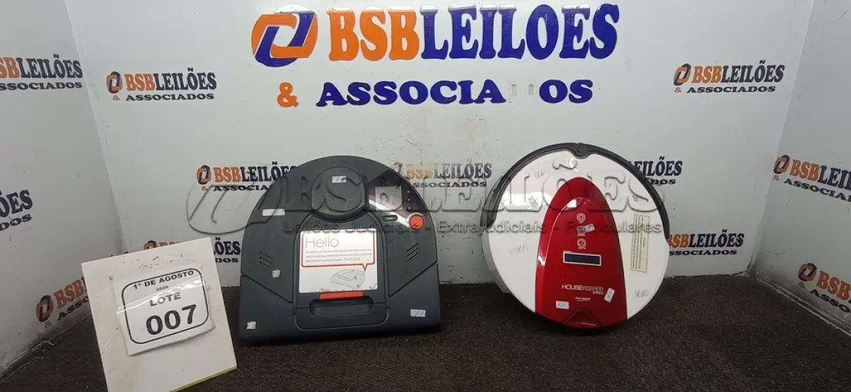 LOTE 007 - 02 ASPIRADORES ROBÔ MARCAS POLISHOP E NEATO. (NO ESTADO) ATENÇÃO! FAZER A VISITAÇÃO ANTES DE ARREMATAR, NÃO SABEMOS SE FUNCIONA, LEILÃO NÃO TEM GARANTIA E NEM DEVOLUÇÃO, SUJEITO A POSSÍVEIS AVARIAS VISÍVEIS/OCULTAS E/OU AUSÊNCIA DE COMPONENTES.