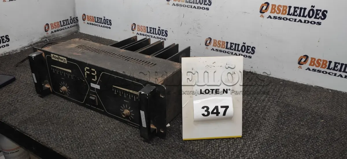 LOTE 347 -   01 AMPLIFICADOR ADVENCER. (NO ESTADO) ATENÇÃO! FAZER A VISITAÇÃO ANTES DE ARREMATAR, NÃO SABEMOS SE FUNCIONA, LEILÃO NÃO TEM GARANTIA E NEM DEVOLUÇÃO, SUJEITO A POSSÍVEIS AVARIAS VISÍVEIS/OCULTAS E/OU AUSÊNCIA DE COMPONENTES.