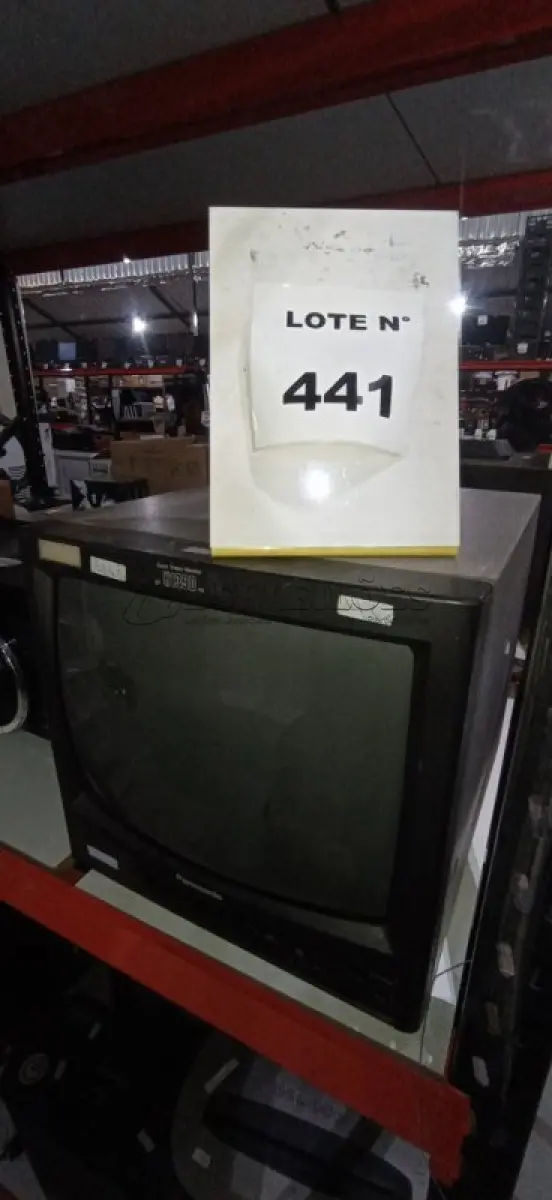 LOTE 441 -  01 MONITOR DE VÍDEO PANASONIC.  (NO ESTADO) ATENÇÃO! FAZER A VISITAÇÃO ANTES DE ARREMATAR, NÃO SABEMOS SE FUNCIONA, LEILÃO NÃO TEM GARANTIA E NEM DEVOLUÇÃO, SUJEITO A POSSÍVEIS AVARIAS VISÍVEIS/OCULTAS E/OU AUSÊNCIA DE COMPONENTES.