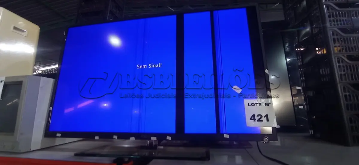 LOTE 421 - 01 TV 40’’ MARCA SONY E 01 TV 42’’ MARCA PHILCO PARA RETIRADA DE PEÇAS. (NO ESTADO) ATENÇÃO! FAZER A VISITAÇÃO ANTES DE ARREMATAR, NÃO SABEMOS SE FUNCIONA, LEILÃO NÃO TEM GARANTIA E NEM DEVOLUÇÃO, SUJEITO A POSSÍVEIS AVARIAS VISÍVEIS/OCULTAS E/OU AUSÊNCIA DE COMPONENTES.