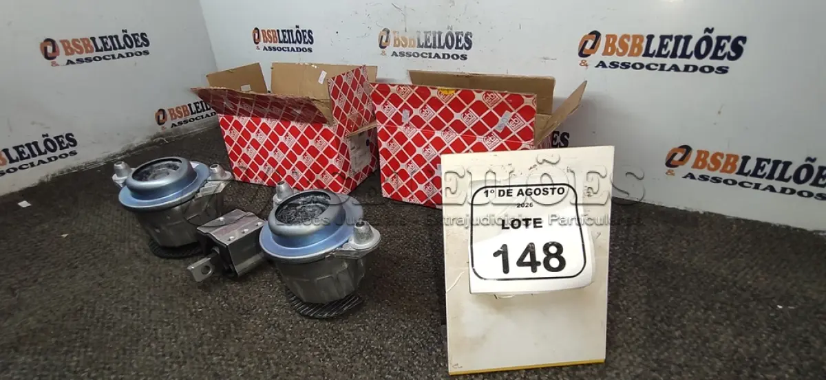 LOTE 148 - 01 COXIM MOTOR E 01 COXIM CÂMBIO MERCEDES C300, W204, E350 E W212. (NO ESTADO) ATENÇÃO! FAZER A VISITAÇÃO ANTES DE ARREMATAR, NÃO SABEMOS SE FUNCIONA, LEILÃO NÃO TEM GARANTIA E NEM DEVOLUÇÃO, SUJEITO A POSSÍVEIS AVARIAS VISÍVEIS/OCULTAS E/OU AUSÊNCIA DE COMPONENTES.