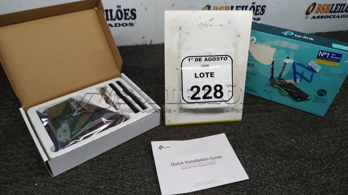 LOTE 228 - 01 ROTEADOR MODELO AC1200 MARCA TD-LINK. (NO ESTADO) ATENÇÃO! FAZER A VISITAÇÃO ANTES DE ARREMATAR, NÃO SABEMOS SE FUNCIONA, LEILÃO NÃO TEM GARANTIA E NEM DEVOLUÇÃO, SUJEITO A POSSÍVEIS AVARIAS VISÍVEIS/OCULTAS E/OU AUSÊNCIA DE COMPONENTES.