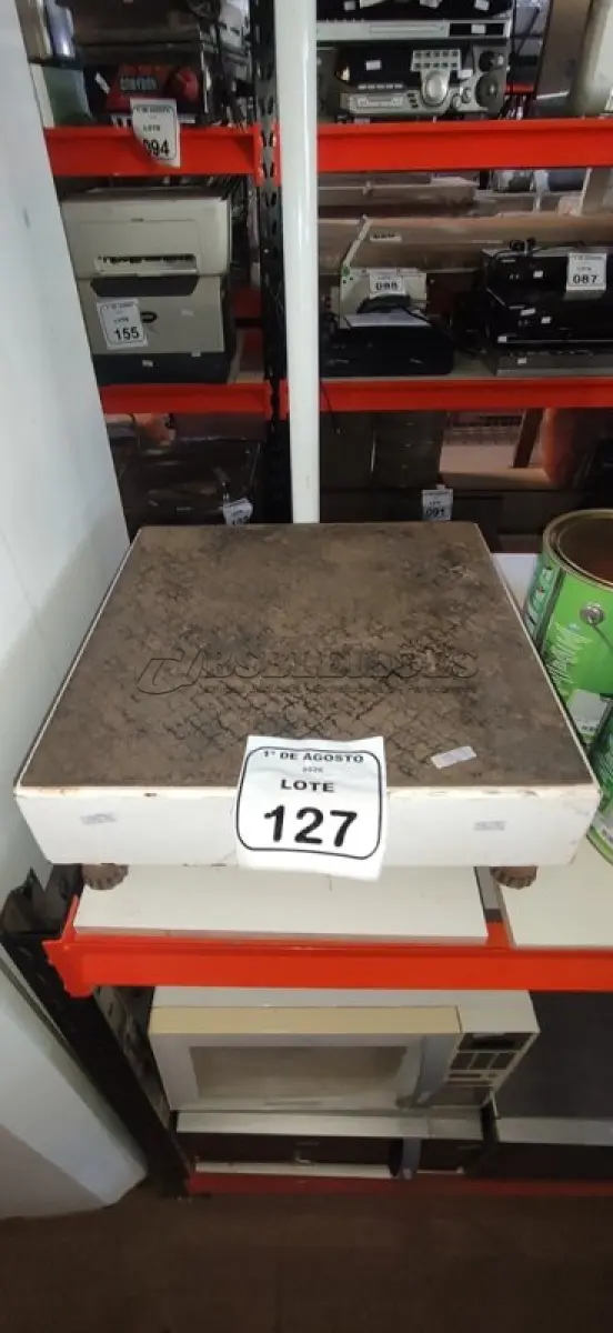 LOTE 127 - 01 BALANÇA MARCA BALAMAK. (NO ESTADO) ATENÇÃO! FAZER A VISITAÇÃO ANTES DE ARREMATAR, NÃO SABEMOS SE FUNCIONA, LEILÃO NÃO TEM GARANTIA E NEM DEVOLUÇÃO, SUJEITO A POSSÍVEIS AVARIAS VISÍVEIS/OCULTAS E/OU AUSÊNCIA DE COMPONENTES.