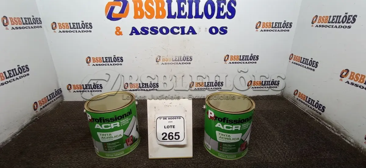 LOTE 265 - 02 LATAS DE TINTA ACRÍLICA DE 3,6L NA COR LUAR DO SERTÃO FOSCO MARCA PROFISSIONAL ACR. (NO ESTADO) ATENÇÃO! FAZER A VISITAÇÃO ANTES DE ARREMATAR, NÃO SABEMOS SE FUNCIONA, LEILÃO NÃO TEM GARANTIA E NEM DEVOLUÇÃO, SUJEITO A POSSÍVEIS AVARIAS VISÍVEIS/OCULTAS E/OU AUSÊNCIA DE COMPONENTES.