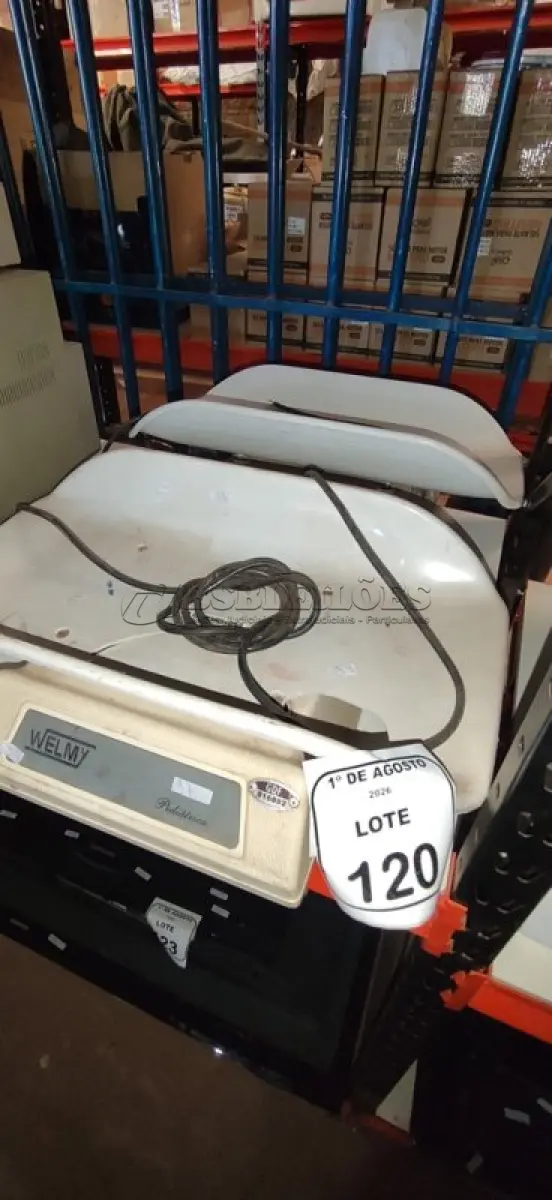 LOTE 120 - 02 BALANÇAS PEDIÁTRICAS. (NO ESTADO) ATENÇÃO! FAZER A VISITAÇÃO ANTES DE ARREMATAR, NÃO SABEMOS SE FUNCIONA, LEILÃO NÃO TEM GARANTIA E NEM DEVOLUÇÃO, SUJEITO A POSSÍVEIS AVARIAS VISÍVEIS/OCULTAS E/OU AUSÊNCIA DE COMPONENTES.