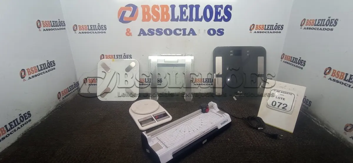 LOTE 072 - 01 LAMINADORA A4 E 04 BALANÇAS DE MARCAS E MODELOS DIVERSOS. (NO ESTADO) ATENÇÃO! FAZER A VISITAÇÃO ANTES DE ARREMATAR, NÃO SABEMOS SE FUNCIONA, LEILÃO NÃO TEM GARANTIA E NEM DEVOLUÇÃO, SUJEITO A POSSÍVEIS AVARIAS VISÍVEIS/OCULTAS E/OU AUSÊNCIA DE COMPONENTES.