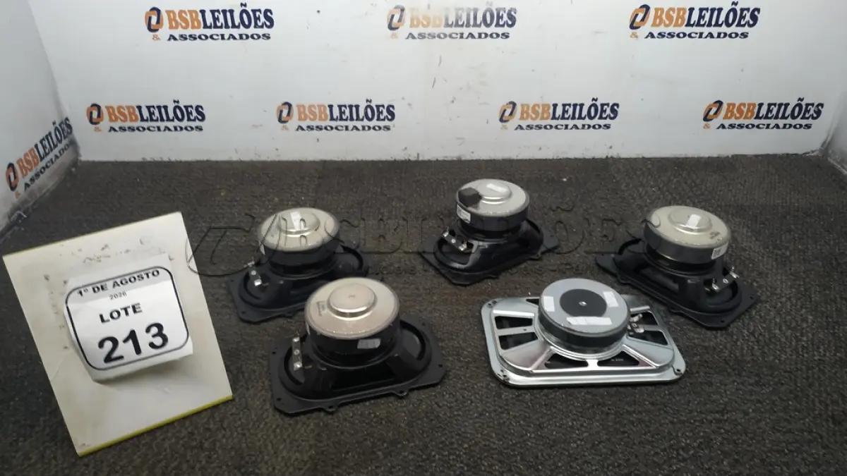 LOTE 213 - 05 AUTO FALANTES DE MARCAS E MODELOS DIVERSOS. (NO ESTADO) ATENÇÃO! FAZER A VISITAÇÃO ANTES DE ARREMATAR, NÃO SABEMOS SE FUNCIONA, LEILÃO NÃO TEM GARANTIA E NEM DEVOLUÇÃO, SUJEITO A POSSÍVEIS AVARIAS VISÍVEIS/OCULTAS E/OU AUSÊNCIA DE COMPONENTES.