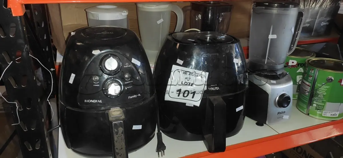 LOTE 101 - 02 AIR FRYERS E 04 LIQUIDIFICADORES DE MARCAS E MODELOS DIVERSOS. (NO ESTADO) ATENÇÃO! FAZER A VISITAÇÃO ANTES DE ARREMATAR, NÃO SABEMOS SE FUNCIONA, LEILÃO NÃO TEM GARANTIA E NEM DEVOLUÇÃO, SUJEITO A POSSÍVEIS AVARIAS VISÍVEIS/OCULTAS E/OU AUSÊNCIA DE COMPONENTES.