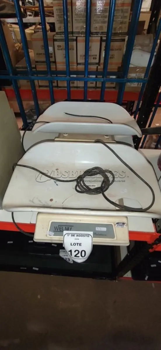 LOTE 120 - 02 BALANÇAS PEDIÁTRICAS. (NO ESTADO) ATENÇÃO! FAZER A VISITAÇÃO ANTES DE ARREMATAR, NÃO SABEMOS SE FUNCIONA, LEILÃO NÃO TEM GARANTIA E NEM DEVOLUÇÃO, SUJEITO A POSSÍVEIS AVARIAS VISÍVEIS/OCULTAS E/OU AUSÊNCIA DE COMPONENTES.