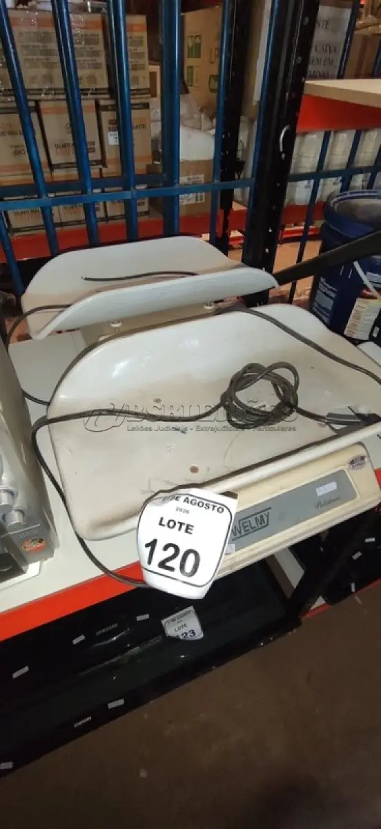 LOTE 120 - 02 BALANÇAS PEDIÁTRICAS. (NO ESTADO) ATENÇÃO! FAZER A VISITAÇÃO ANTES DE ARREMATAR, NÃO SABEMOS SE FUNCIONA, LEILÃO NÃO TEM GARANTIA E NEM DEVOLUÇÃO, SUJEITO A POSSÍVEIS AVARIAS VISÍVEIS/OCULTAS E/OU AUSÊNCIA DE COMPONENTES.