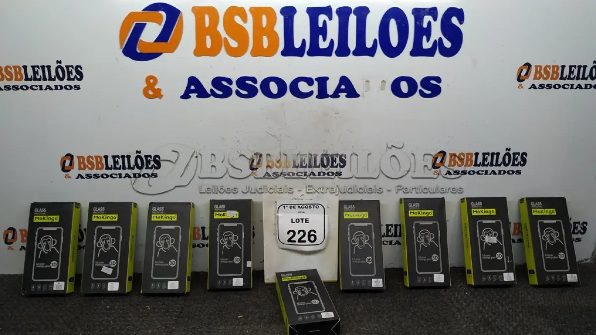 LOTE 226 - 09 CAIXAS DE PELÍCULAS PROTETORAS DE TELA DE CELULAR COM 25 PEÇAS CADA MARCA MOKINGO. (NO ESTADO) ATENÇÃO! FAZER A VISITAÇÃO ANTES DE ARREMATAR, NÃO SABEMOS SE FUNCIONA, LEILÃO NÃO TEM GARANTIA E NEM DEVOLUÇÃO, SUJEITO A POSSÍVEIS AVARIAS VISÍVEIS/OCULTAS E/OU AUSÊNCIA DE COMPONENTES.