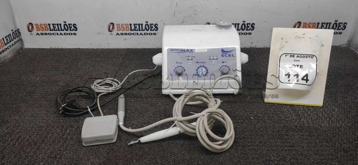 LOTE 114 - 01 APARELHO PARA ULTRASSOM ODONTOLÓGICO MODELO SONIC MAX PLUS MARCA ECEL. (NO ESTADO) ATENÇÃO! FAZER A VISITAÇÃO ANTES DE ARREMATAR, NÃO SABEMOS SE FUNCIONA, LEILÃO NÃO TEM GARANTIA E NEM DEVOLUÇÃO, SUJEITO A POSSÍVEIS AVARIAS VISÍVEIS/OCULTAS E/OU AUSÊNCIA DE COMPONENTES.