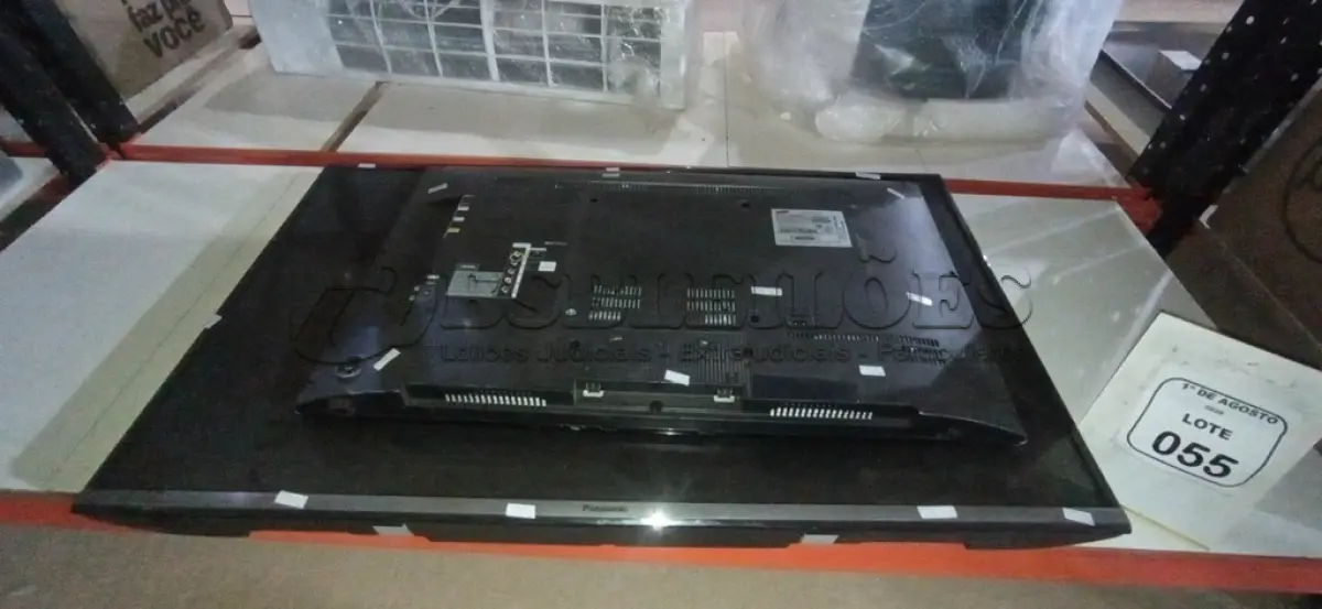 LOTE 055 - 01 TV 42’’ MARCA PANASONIC E 01 TV 32’’ MARCA SAMSUNG PARA RETIRADA DE PEÇAS. (NO ESTADO) ATENÇÃO! FAZER A VISITAÇÃO ANTES DE ARREMATAR, NÃO SABEMOS SE FUNCIONA, LEILÃO NÃO TEM GARANTIA E NEM DEVOLUÇÃO, SUJEITO A POSSÍVEIS AVARIAS VISÍVEIS/OCULTAS E/OU AUSÊNCIA DE COMPONENTES.