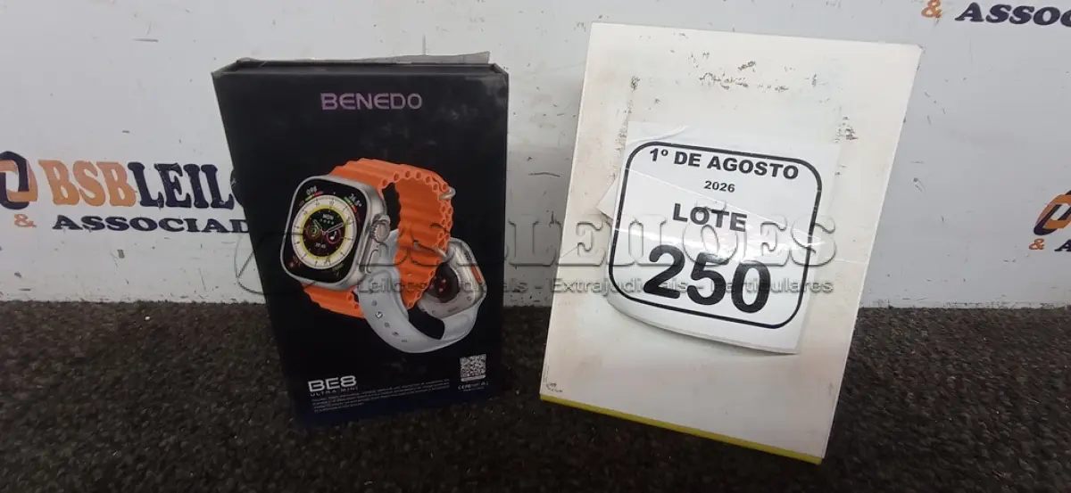 LOTE 250 - 01 SMART WATCH MODELO BE8 ULTRA MINI MARCA BENEDO. (NO ESTADO) ATENÇÃO! FAZER A VISITAÇÃO ANTES DE ARREMATAR, NÃO SABEMOS SE FUNCIONA, LEILÃO NÃO TEM GARANTIA E NEM DEVOLUÇÃO, SUJEITO A POSSÍVEIS AVARIAS VISÍVEIS/OCULTAS E/OU AUSÊNCIA DE COMPONENTES.