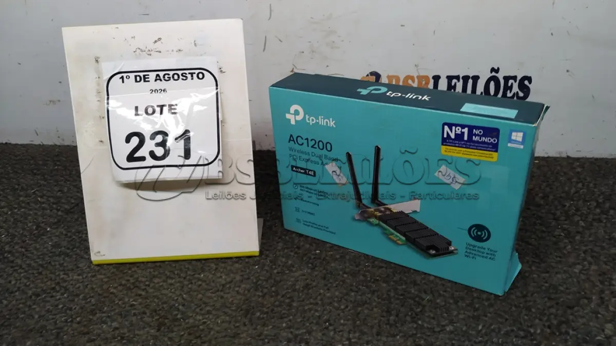 LOTE 231 - 01 ROTEADOR MODELO AC1200 MARCA TP-LINK. (NO ESTADO) ATENÇÃO! FAZER A VISITAÇÃO ANTES DE ARREMATAR, NÃO SABEMOS SE FUNCIONA, LEILÃO NÃO TEM GARANTIA E NEM DEVOLUÇÃO, SUJEITO A POSSÍVEIS AVARIAS VISÍVEIS/OCULTAS E/OU AUSÊNCIA DE COMPONENTES.