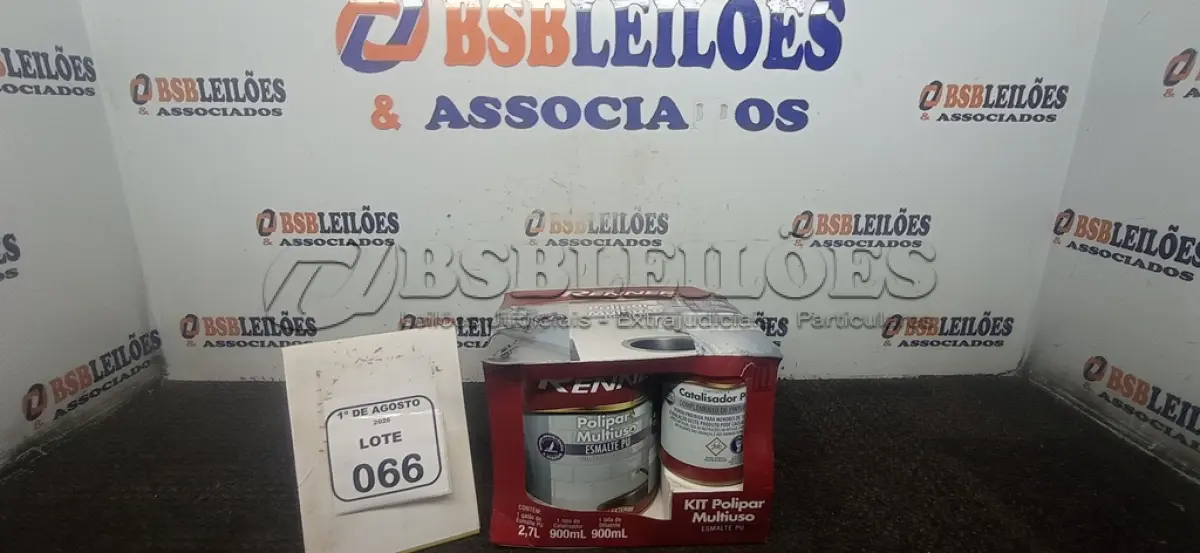 LOTE 066 - 01 GALÃO DE ESMALTE PU DE 2,7L, 01 LATA DE CATALISADOR DE 900ML E 01 LATA DE DILUENTE DE 900ML MARCA RENNER. (NO ESTADO) ATENÇÃO! FAZER A VISITAÇÃO ANTES DE ARREMATAR, NÃO SABEMOS SE FUNCIONA, LEILÃO NÃO TEM GARANTIA E NEM DEVOLUÇÃO, SUJEITO A POSSÍVEIS AVARIAS VISÍVEIS/OCULTAS E/OU AUSÊNCIA DE COMPONENTES.
