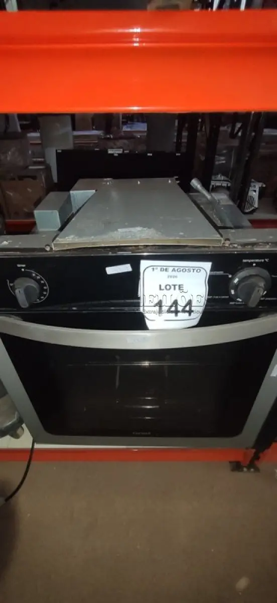 LOTE 144 - 01 FORNO DE EMBUTIR 220V MARCA CONSUL. (NO ESTADO) ATENÇÃO! FAZER A VISITAÇÃO ANTES DE ARREMATAR, NÃO SABEMOS SE FUNCIONA, LEILÃO NÃO TEM GARANTIA E NEM DEVOLUÇÃO, SUJEITO A POSSÍVEIS AVARIAS VISÍVEIS/OCULTAS E/OU AUSÊNCIA DE COMPONENTES.