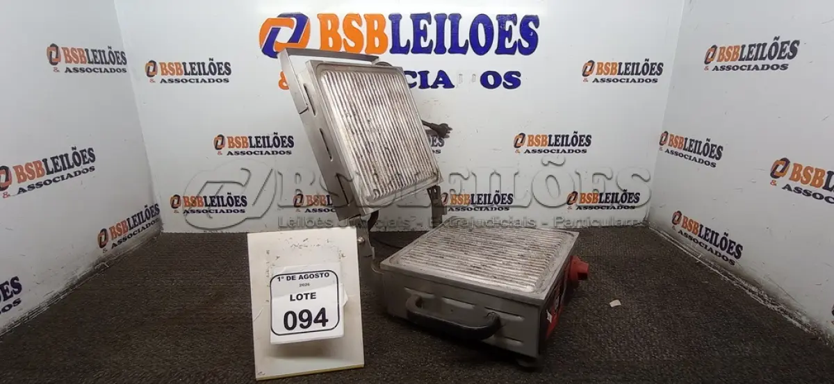 LOTE 094 - 01 CHAPA DE ALIMENTOS 220V MARCA CROYDON. (NO ESTADO) ATENÇÃO! FAZER A VISITAÇÃO ANTES DE ARREMATAR, NÃO SABEMOS SE FUNCIONA, LEILÃO NÃO TEM GARANTIA E NEM DEVOLUÇÃO, SUJEITO A POSSÍVEIS AVARIAS VISÍVEIS/OCULTAS E/OU AUSÊNCIA DE COMPONENTES.