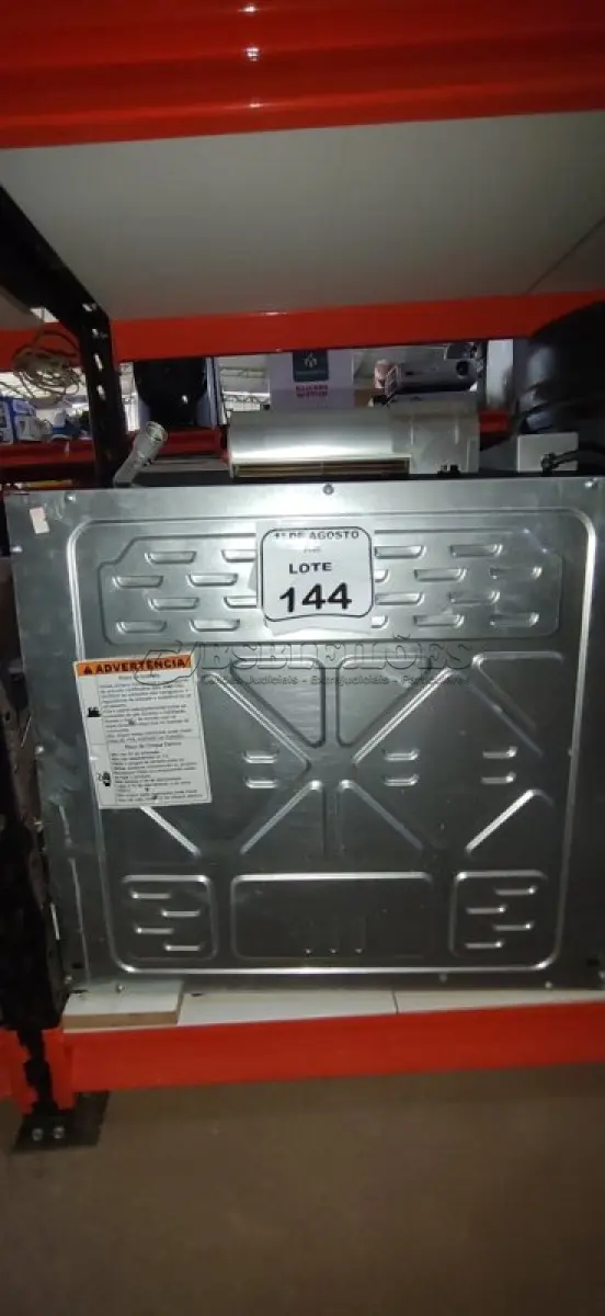 LOTE 144 - 01 FORNO DE EMBUTIR 220V MARCA CONSUL. (NO ESTADO) ATENÇÃO! FAZER A VISITAÇÃO ANTES DE ARREMATAR, NÃO SABEMOS SE FUNCIONA, LEILÃO NÃO TEM GARANTIA E NEM DEVOLUÇÃO, SUJEITO A POSSÍVEIS AVARIAS VISÍVEIS/OCULTAS E/OU AUSÊNCIA DE COMPONENTES.