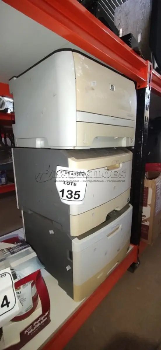 LOTE 135 - 01 IMPRESSORA MARCA HP E 02 IMPRESSORAS MARCA LEXMARK. (NO ESTADO) ATENÇÃO! FAZER A VISITAÇÃO ANTES DE ARREMATAR, NÃO SABEMOS SE FUNCIONA, LEILÃO NÃO TEM GARANTIA E NEM DEVOLUÇÃO, SUJEITO A POSSÍVEIS AVARIAS VISÍVEIS/OCULTAS E/OU AUSÊNCIA DE COMPONENTES.