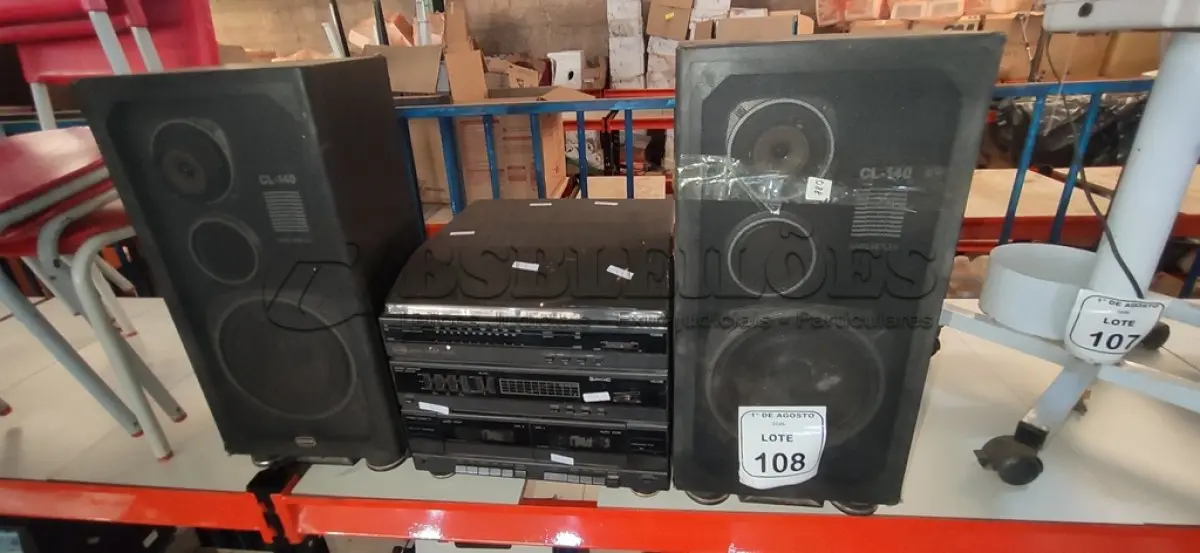 LOTE 108 - 01 APARELHO DE SOM 3 EM 1 MODELO SS-4880 COM 02 CAIXAS MARCA CCE. (NO ESTADO) ATENÇÃO! FAZER A VISITAÇÃO ANTES DE ARREMATAR, NÃO SABEMOS SE FUNCIONA, LEILÃO NÃO TEM GARANTIA E NEM DEVOLUÇÃO, SUJEITO A POSSÍVEIS AVARIAS VISÍVEIS/OCULTAS E/OU AUSÊNCIA DE COMPONENTES.